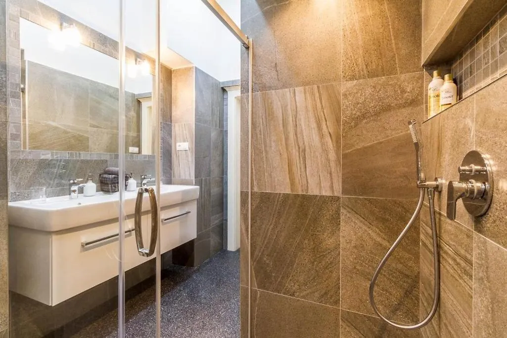 Stylish Apartment 5 Minutes Walk From City Center Prague