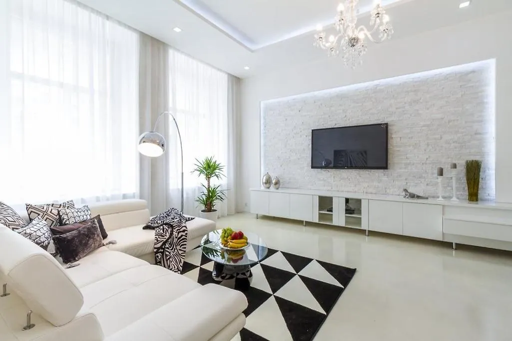 Stylish Apartment 5 Minutes Walk From City Center Prague