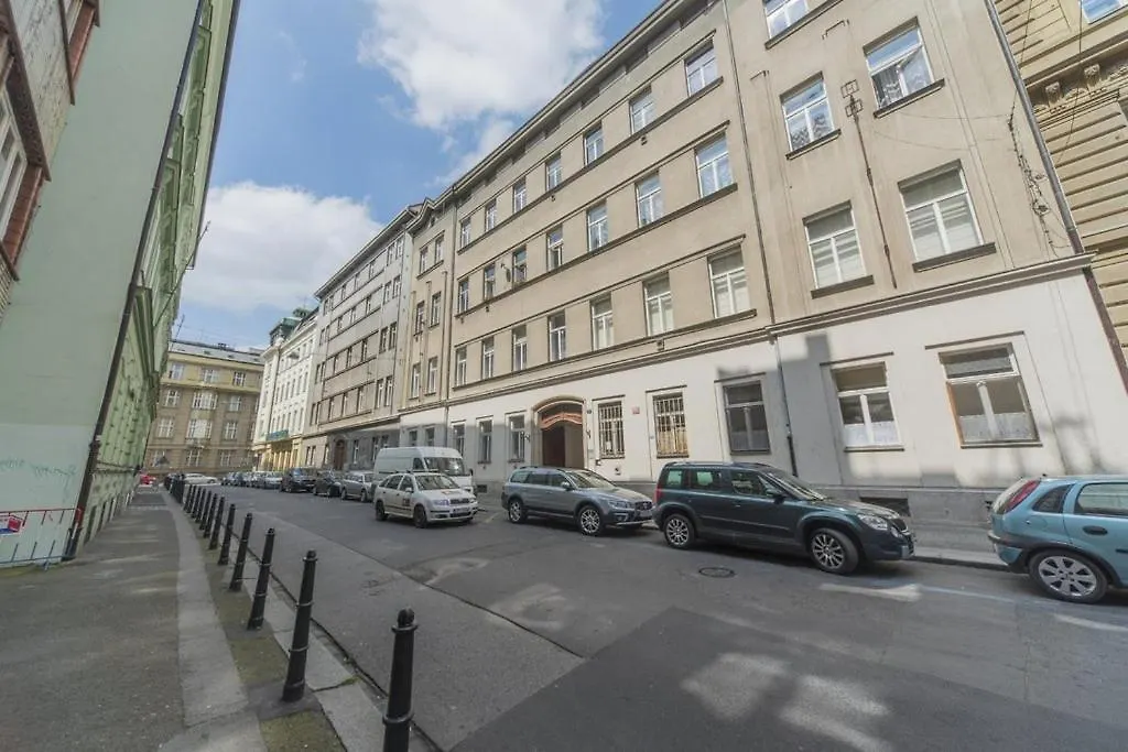 Stylish Apartment 5 Minutes Walk From City Center Prague