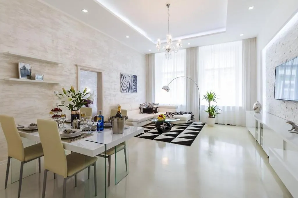Stylish Apartment 5 Minutes Walk From City Center Prague Czech Republic