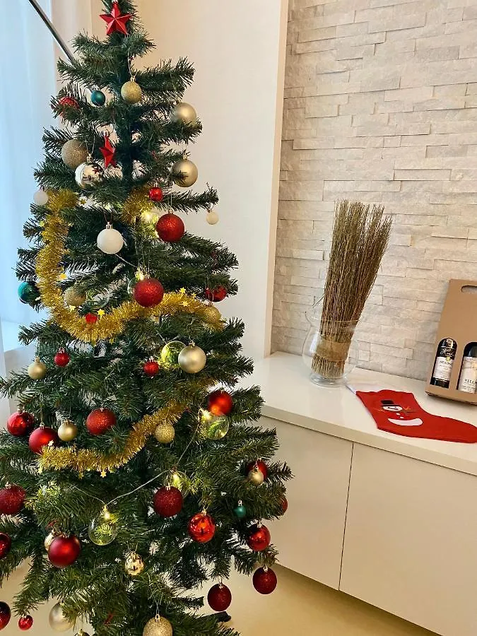 Stylish Apartment 5 Minutes Walk From City Center Prague